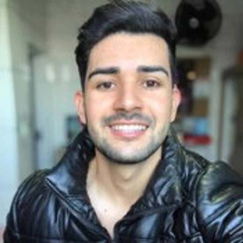 Senna Moreira picture