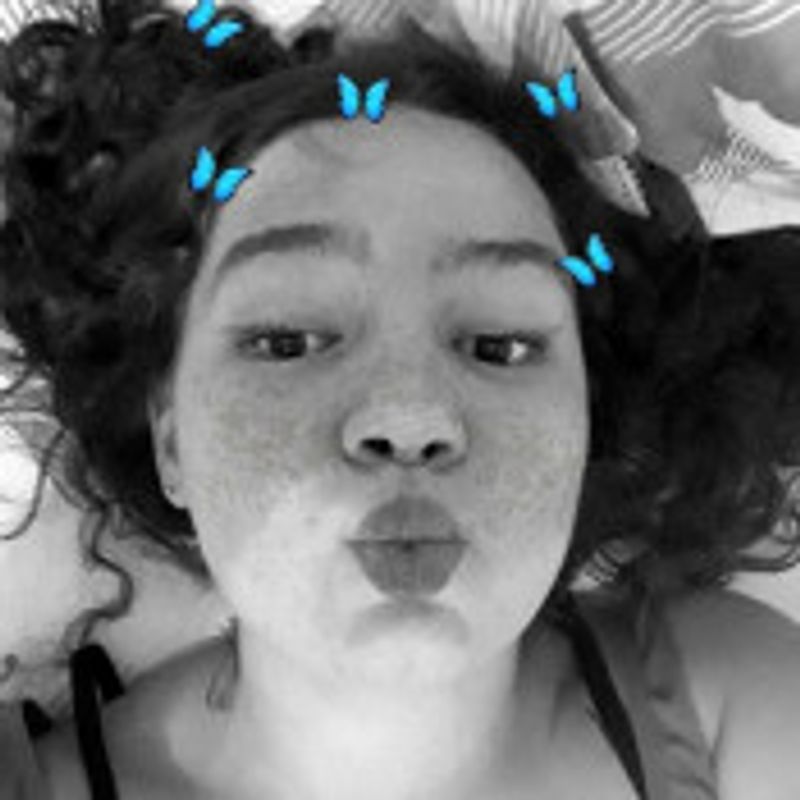 Angela Reis picture
