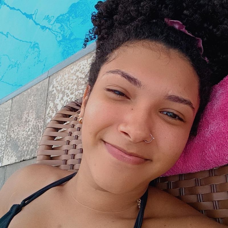 Ana Beatriz picture