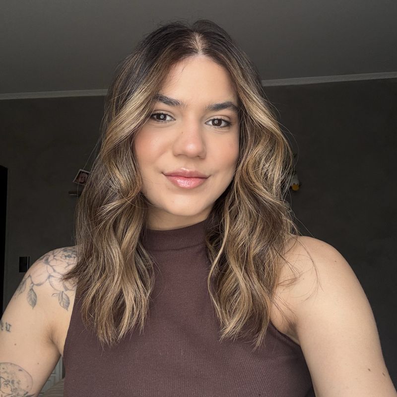 Maíra Corrêa picture
