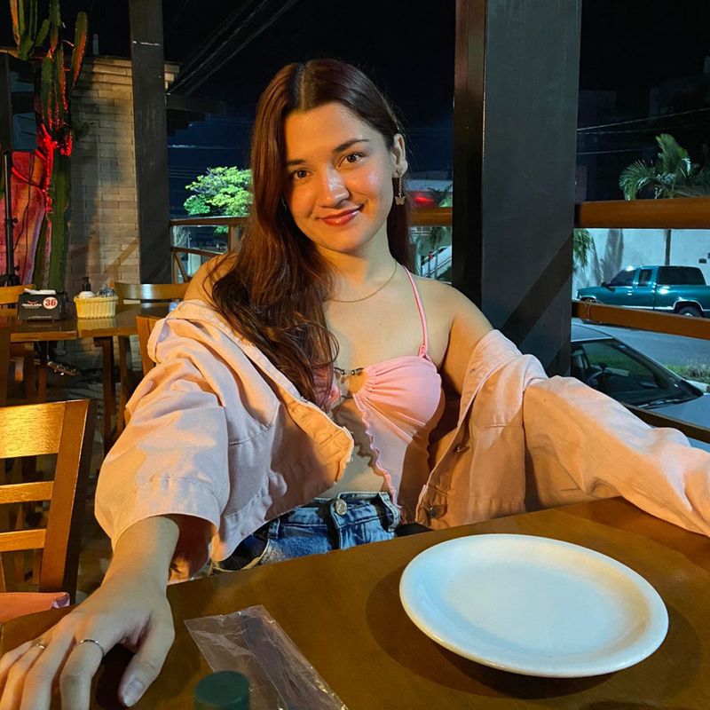 Júlia Adame picture