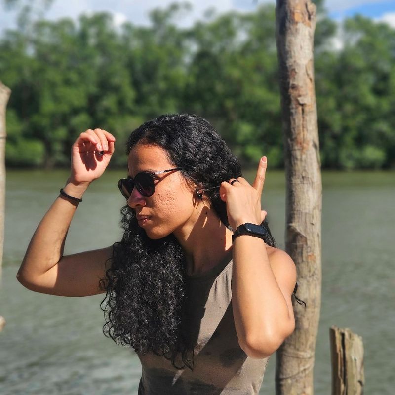 Joyce Oliveira picture