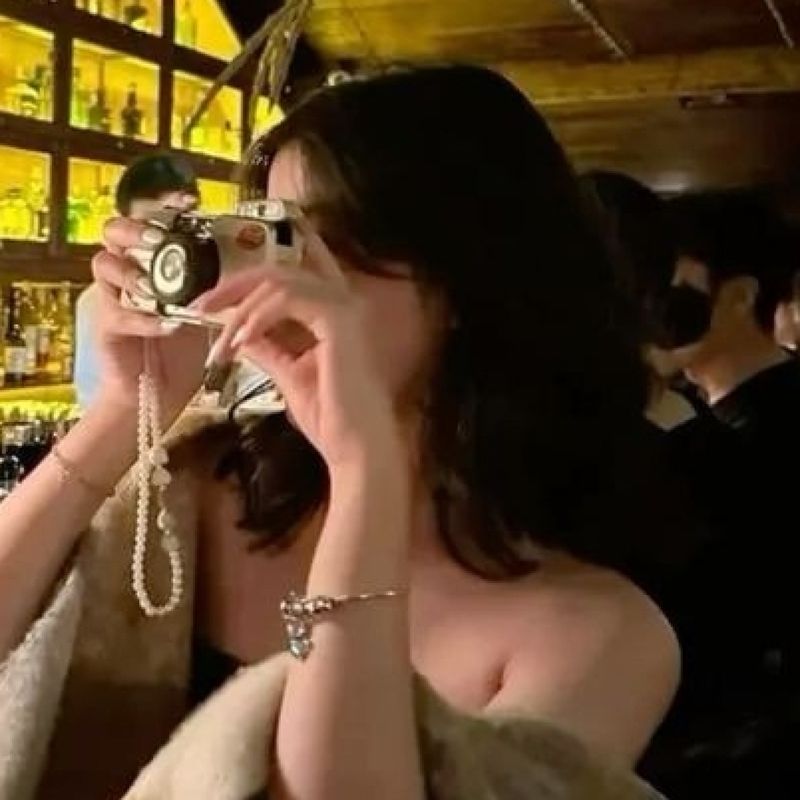 aira cohen picture