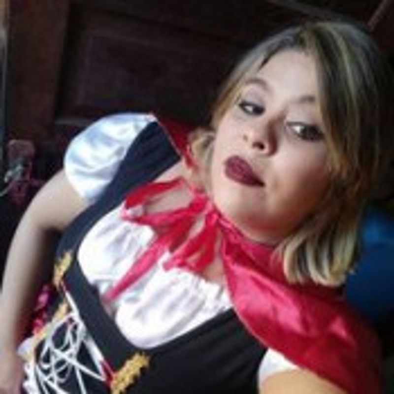 Julyana Martins picture