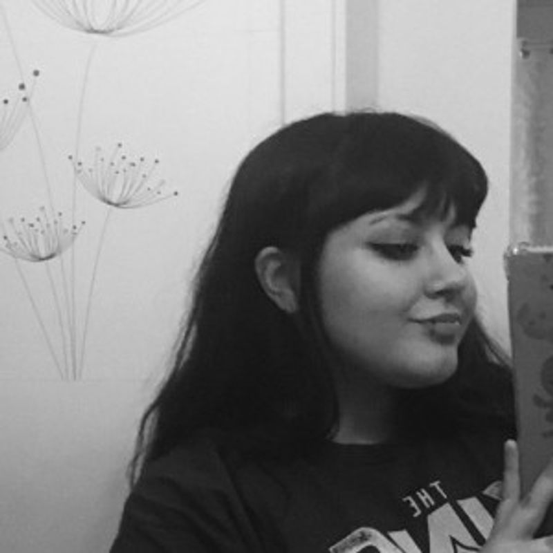 Laura Pera picture