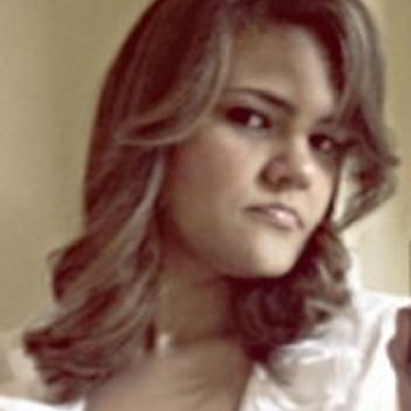 Livia Martins picture
