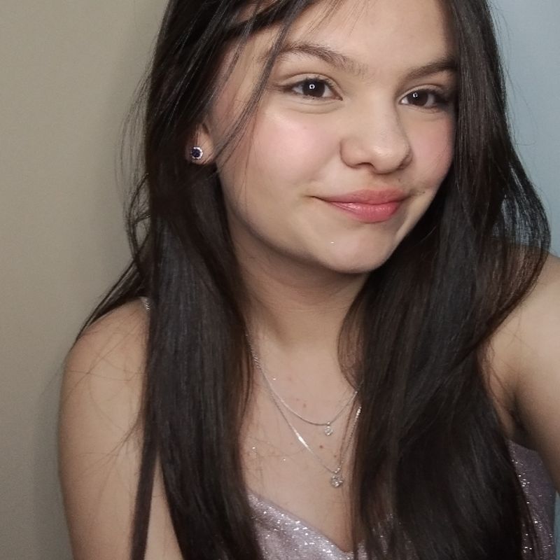 isa arantes picture