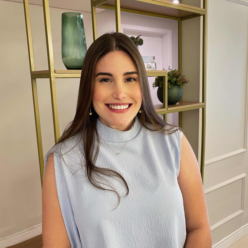 Livia Barreto picture