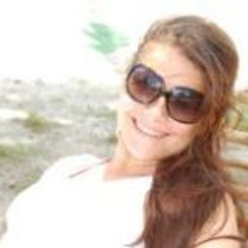 Aline Barreto picture
