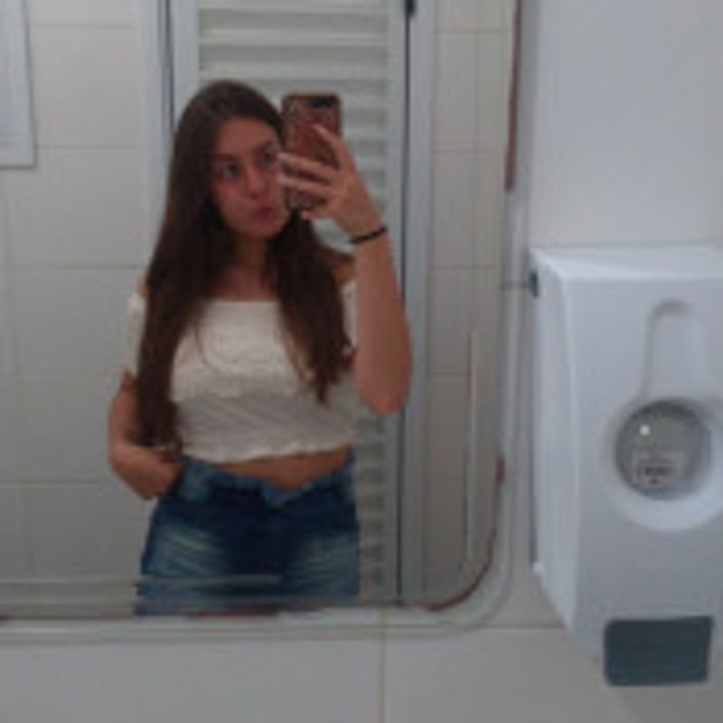 Isabela Carvalho  picture