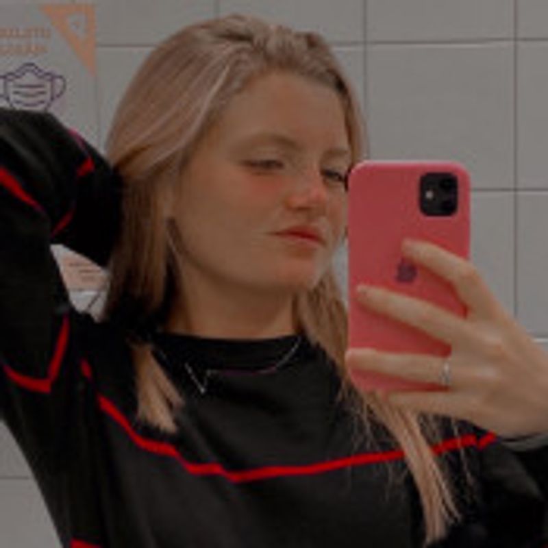 Fernanda Oliveira picture