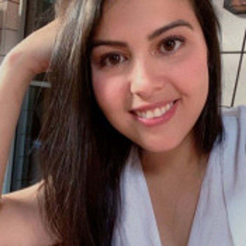 Shirley Oliveira picture