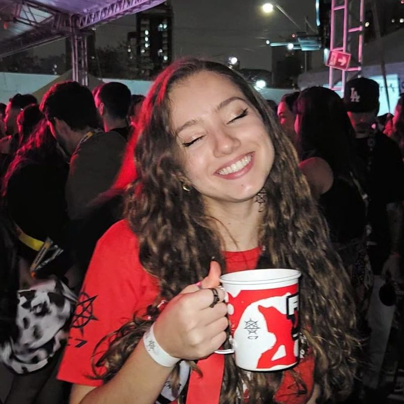 Larissa picture