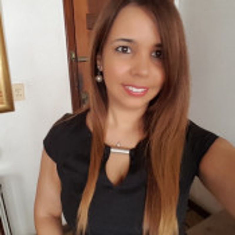 Adriana Vieira picture