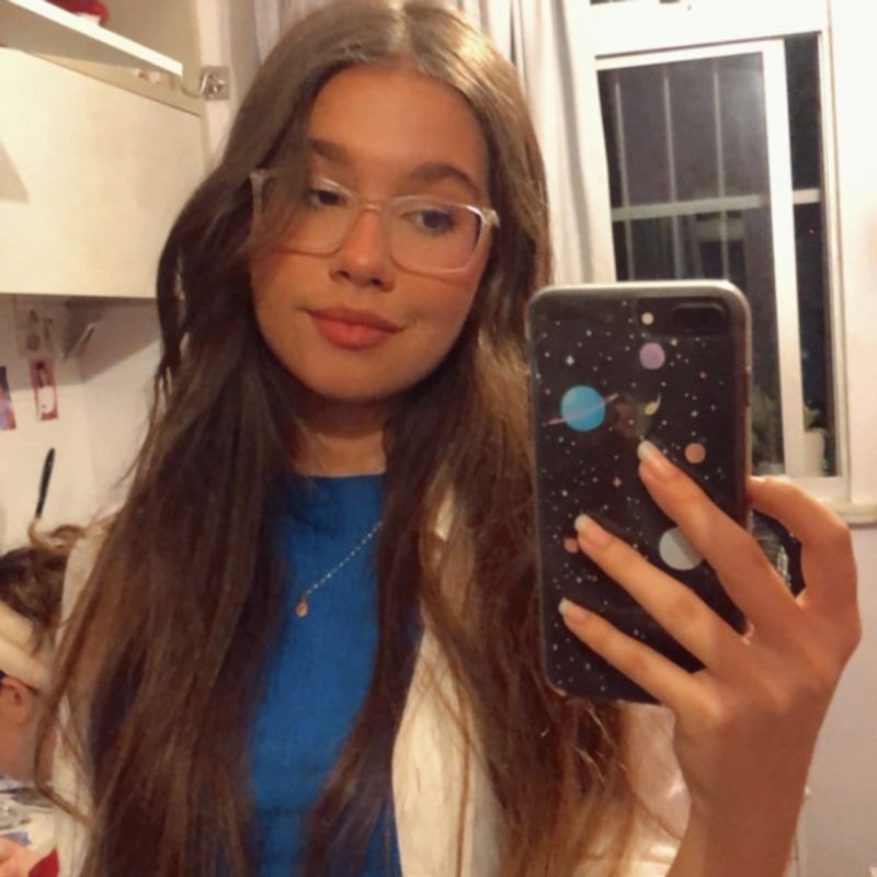 laís picture