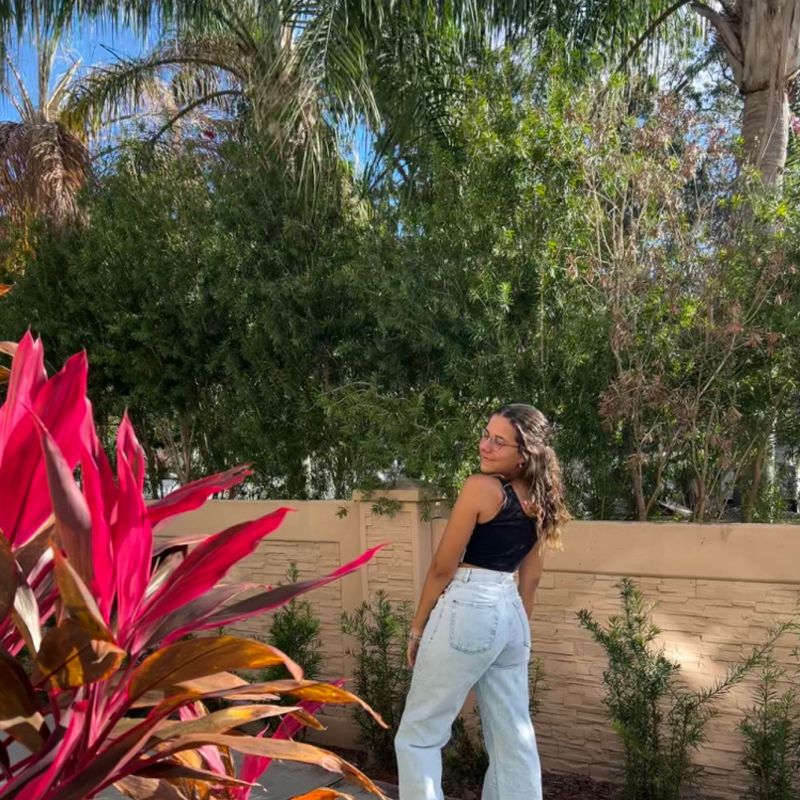 lívia lemos picture