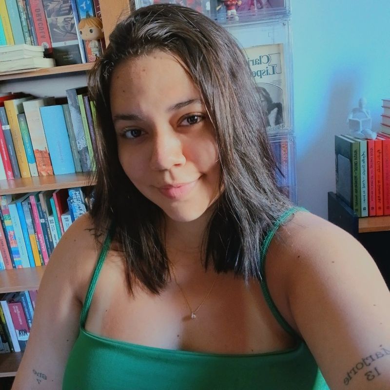 Amanda Souza picture
