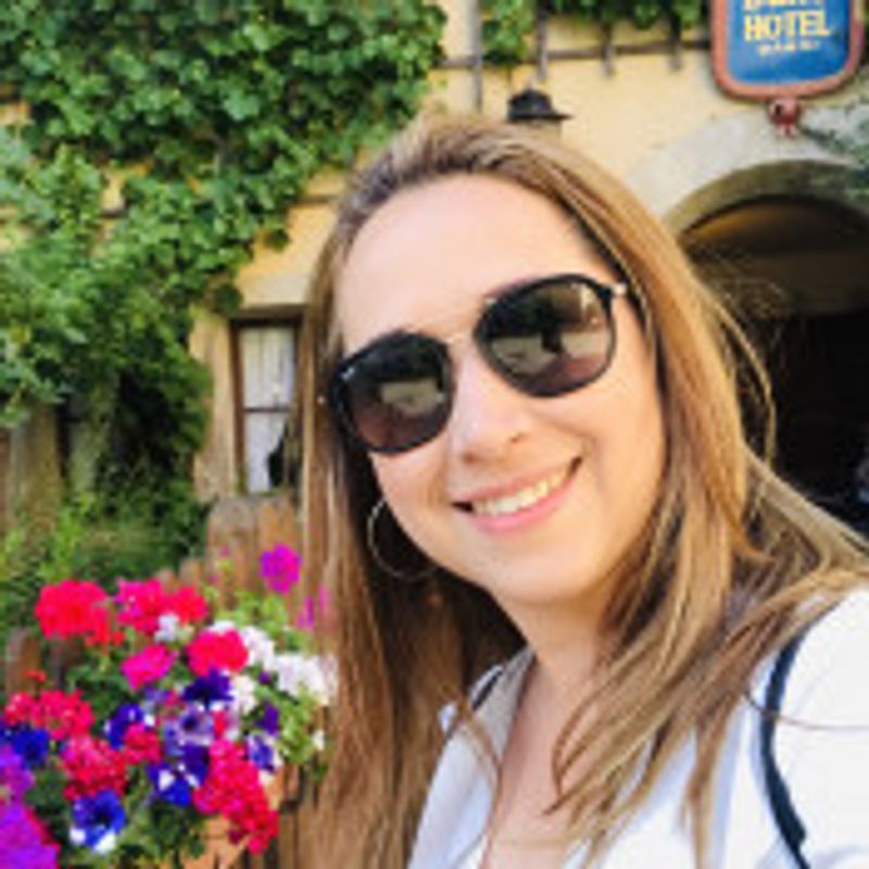 Magali de Oliveira picture