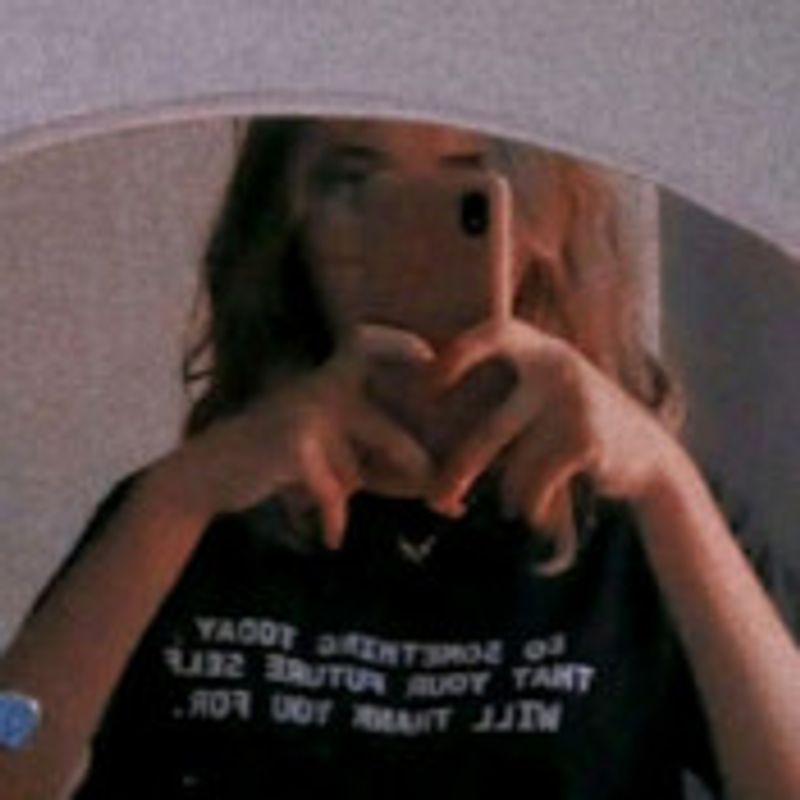 Anne Zorzenone  picture