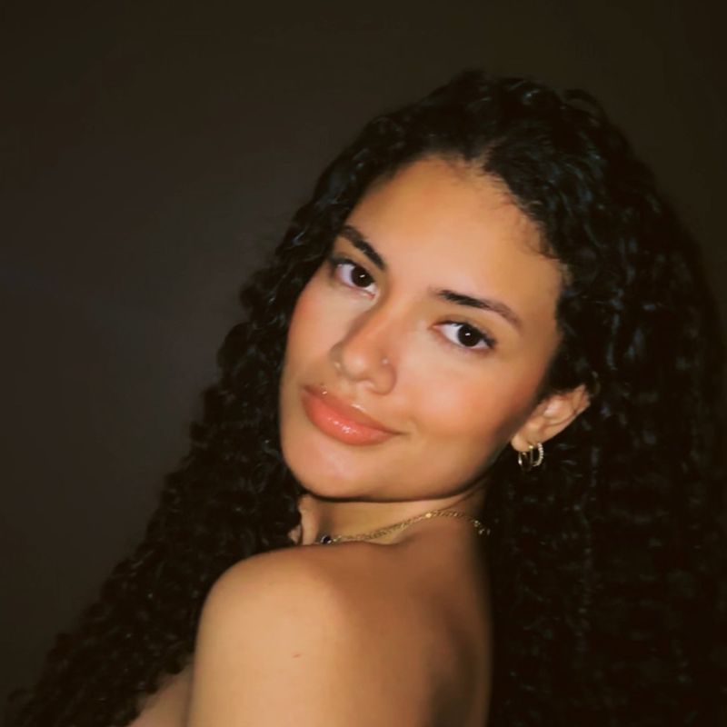 Ana Luisa Alkmim Albuquerque picture
