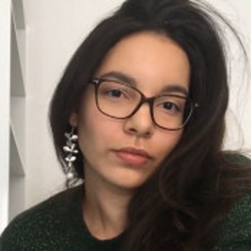 Mayã Savitri picture