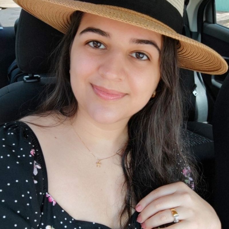 Aline Oliveira picture