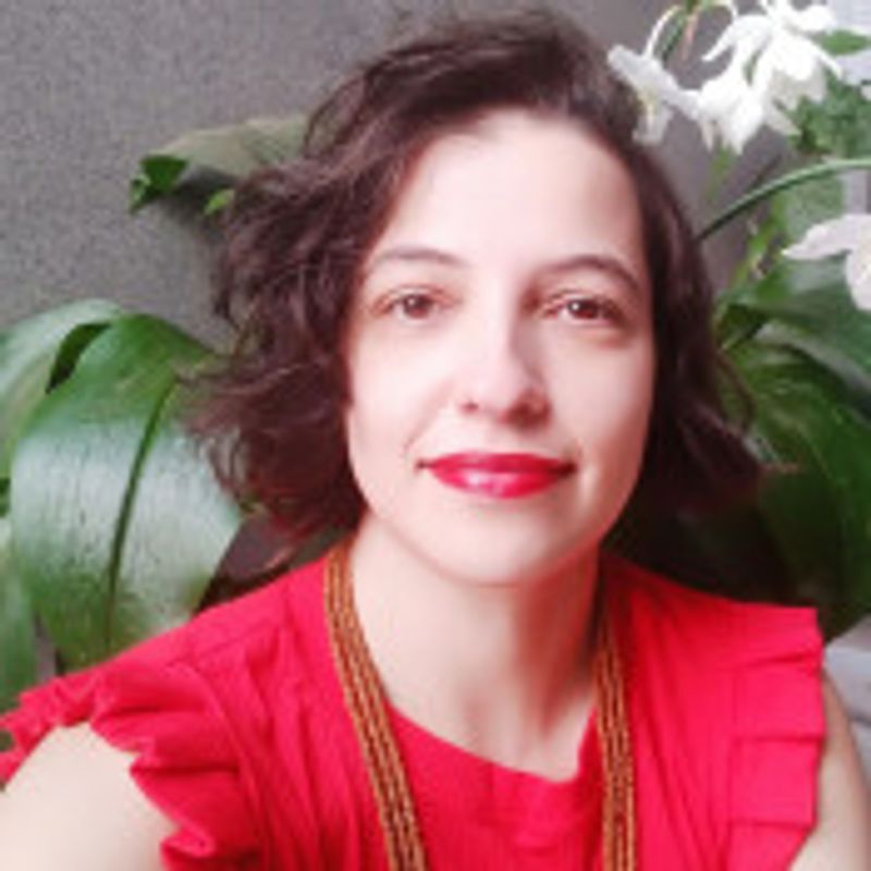 Thaís Almeida picture