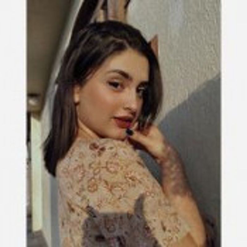 Júlia Ribeiro picture