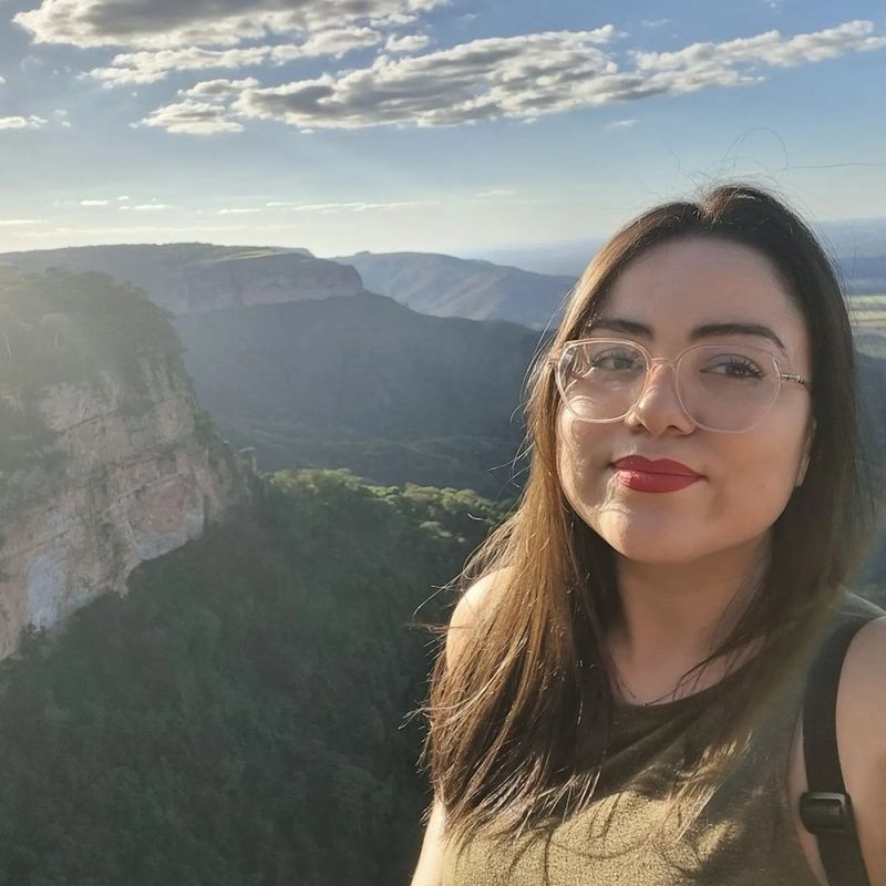 Liana Oliveira picture