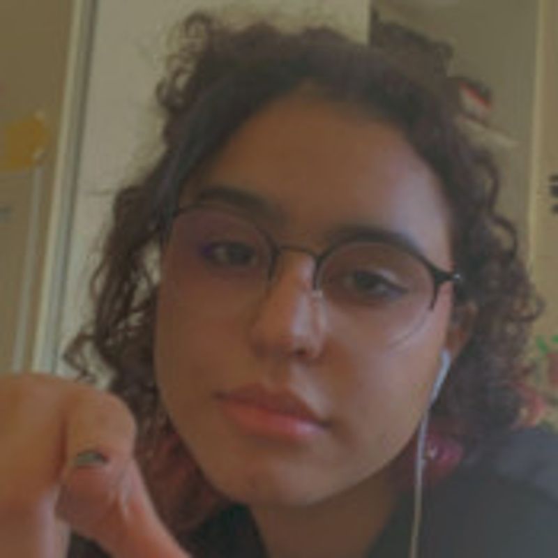Letícia  picture