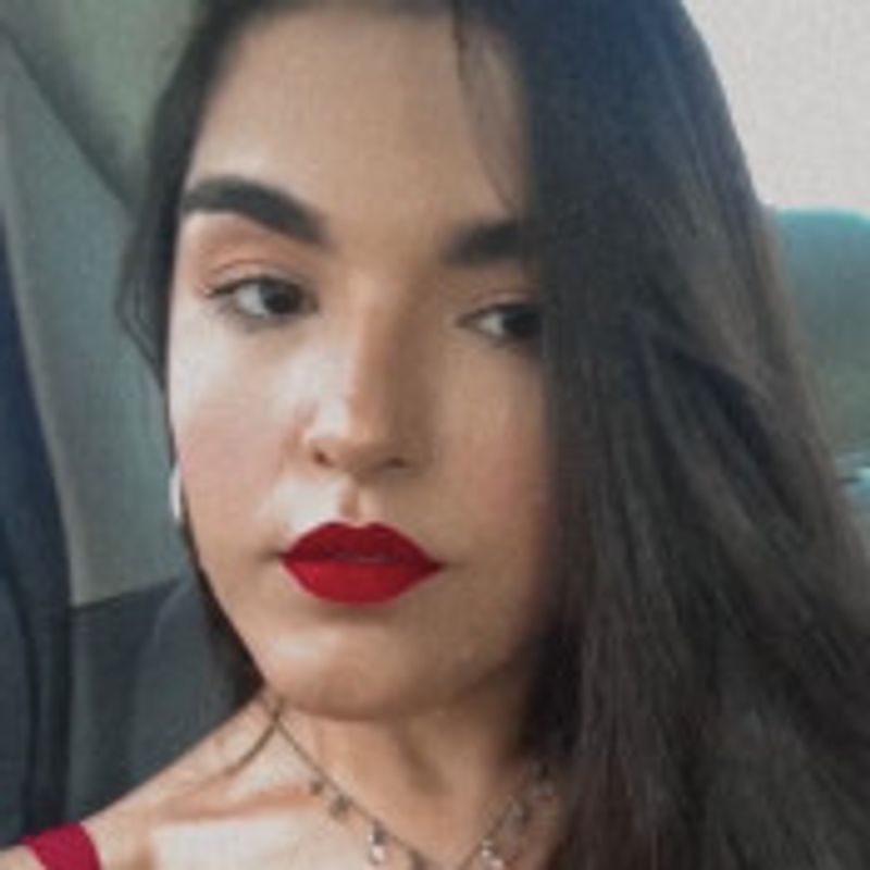 Letícia Castro picture