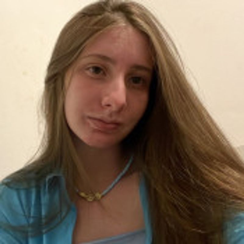 Ayla Barcelos picture