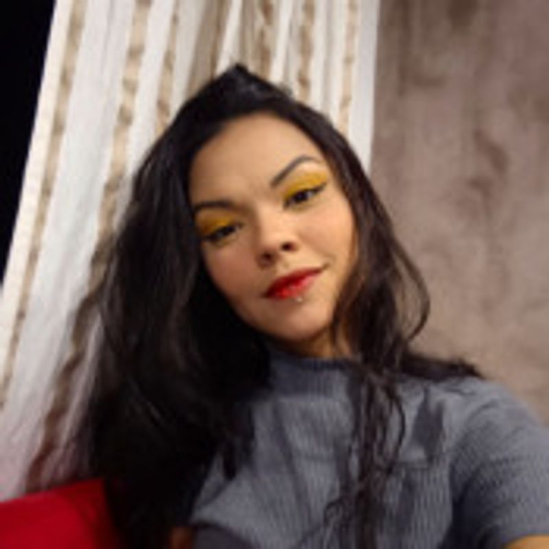 Aline Araujo picture