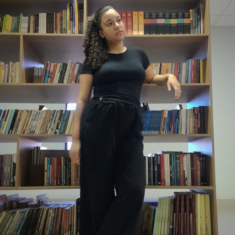 Tainá picture