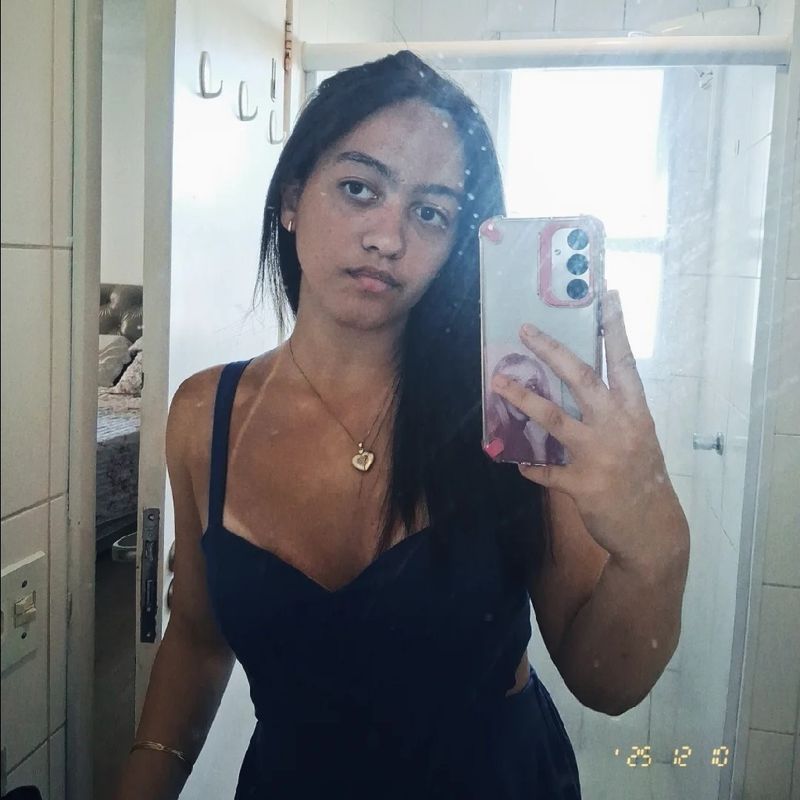 isa lacerda picture