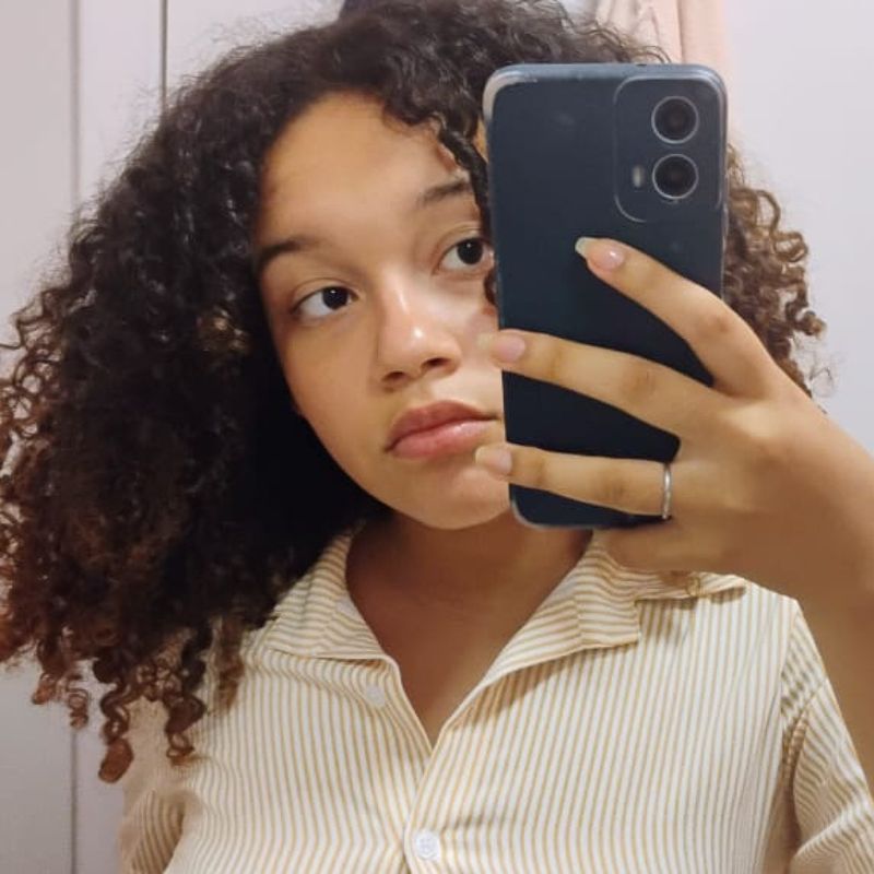 Danielle Penha picture