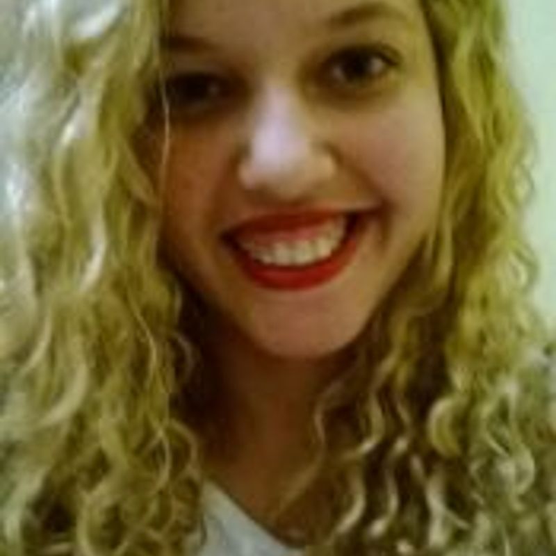 Livia Figueiredo Soares picture
