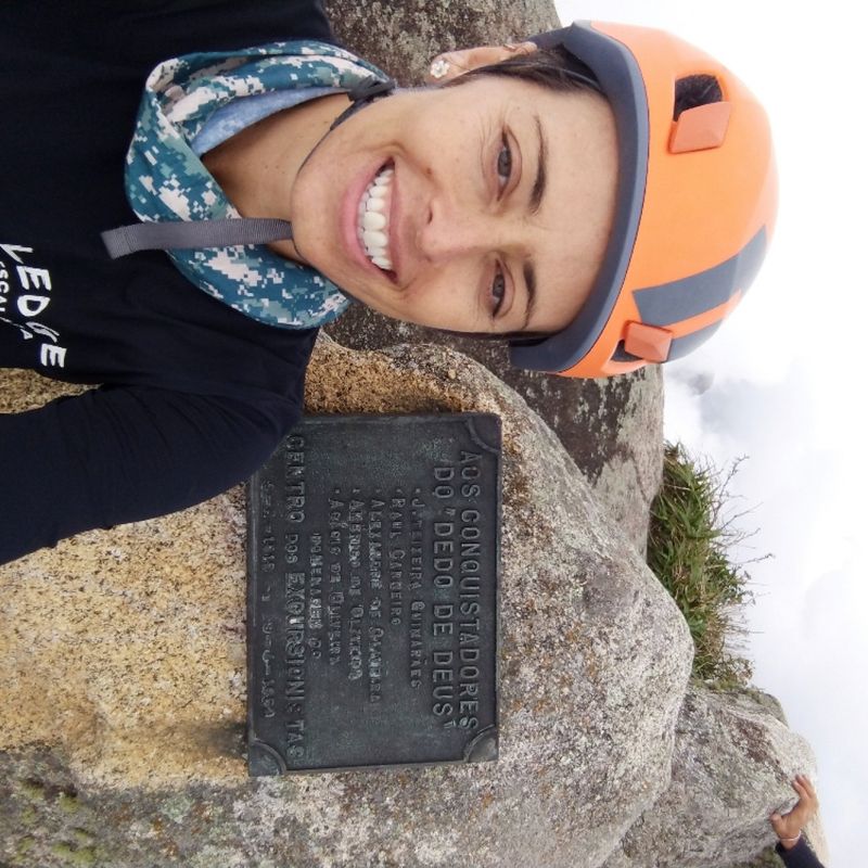 Thais Abreu picture