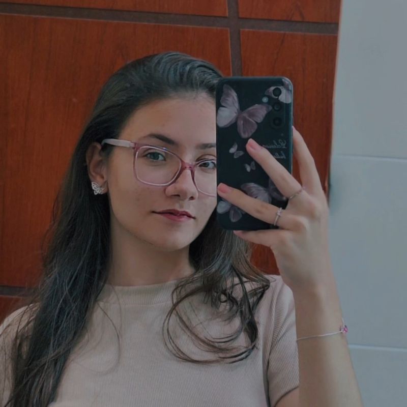 Livia Figueira picture