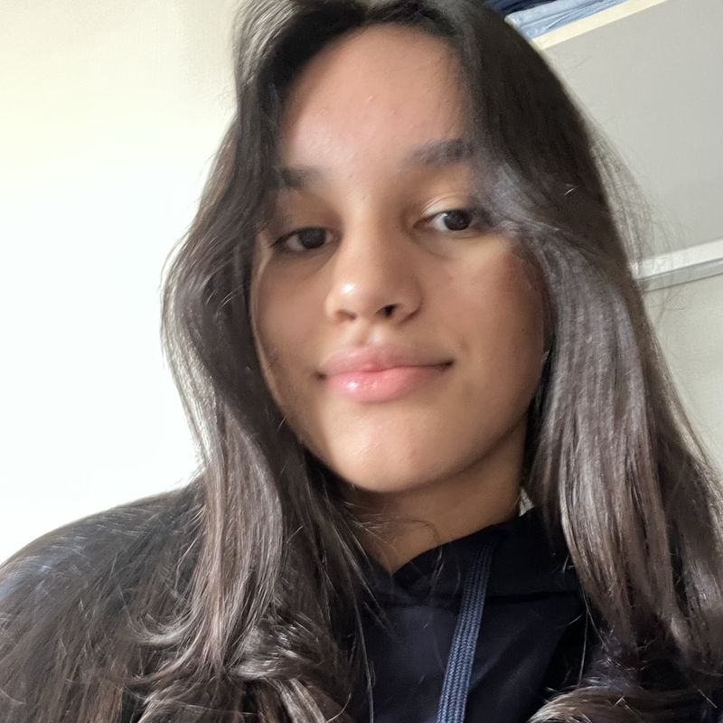 Carolline Medeiros picture