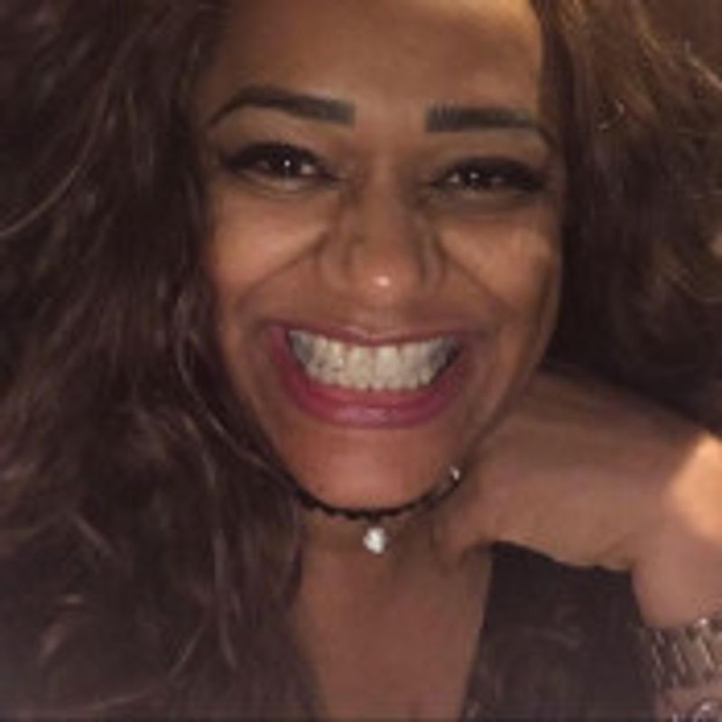 Kelly Almeida picture