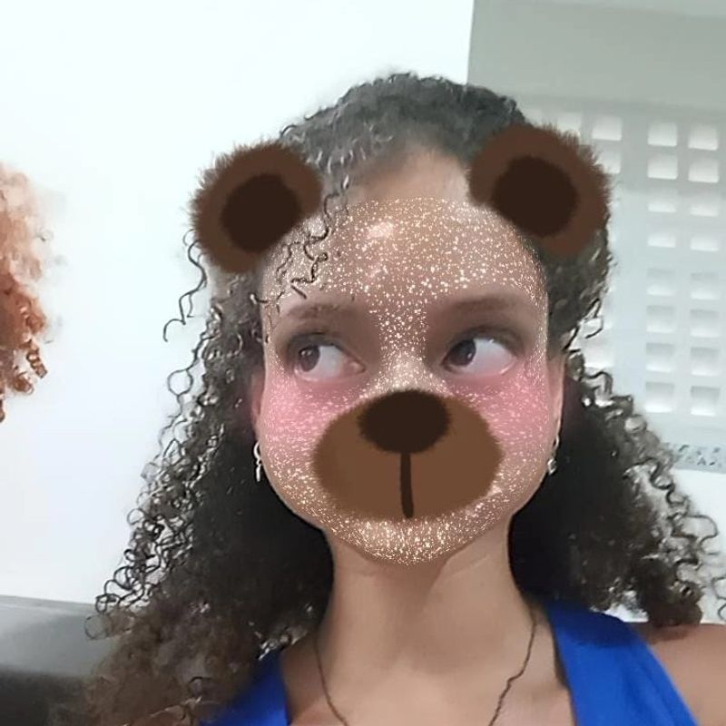 Sarah Santos  picture