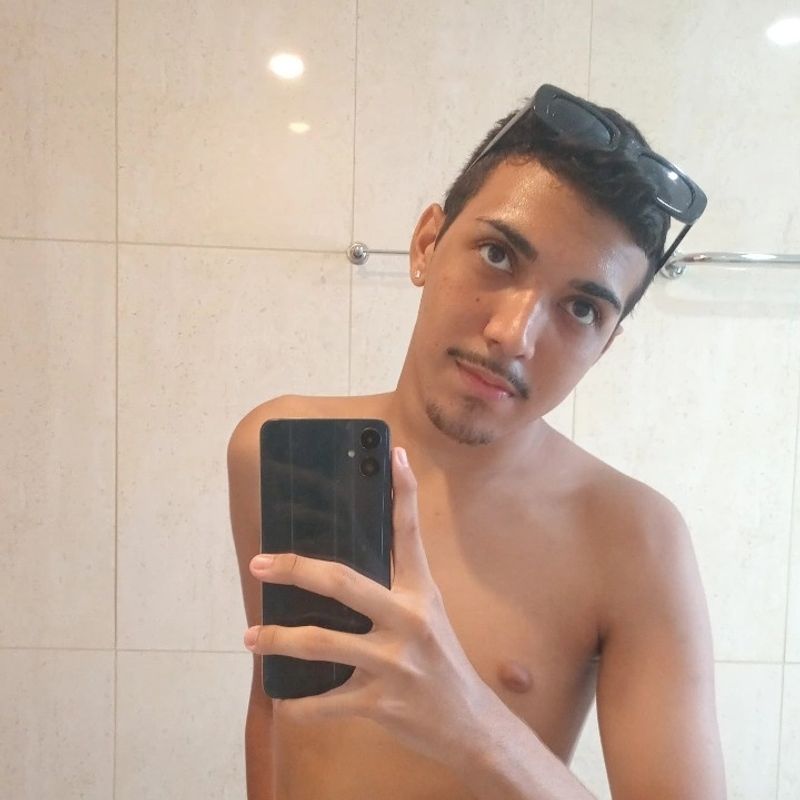 Ãtila Melo picture
