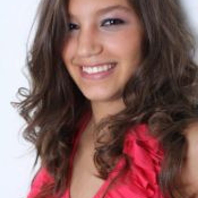 Vitória Castro picture