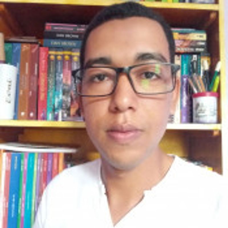 Evaí Oliveira picture