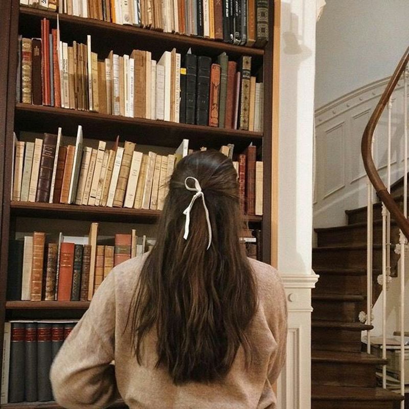 luci.books picture