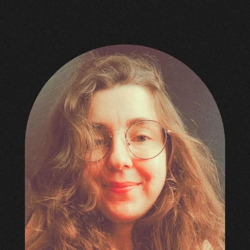 Julia Soares picture
