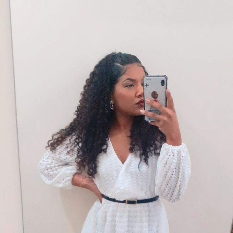Camila Teles picture