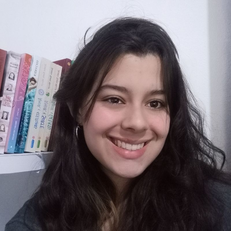 Júlia Bastos picture