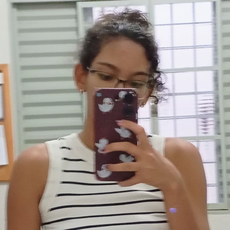 Vitória Santos Holanda Cavalcante  picture